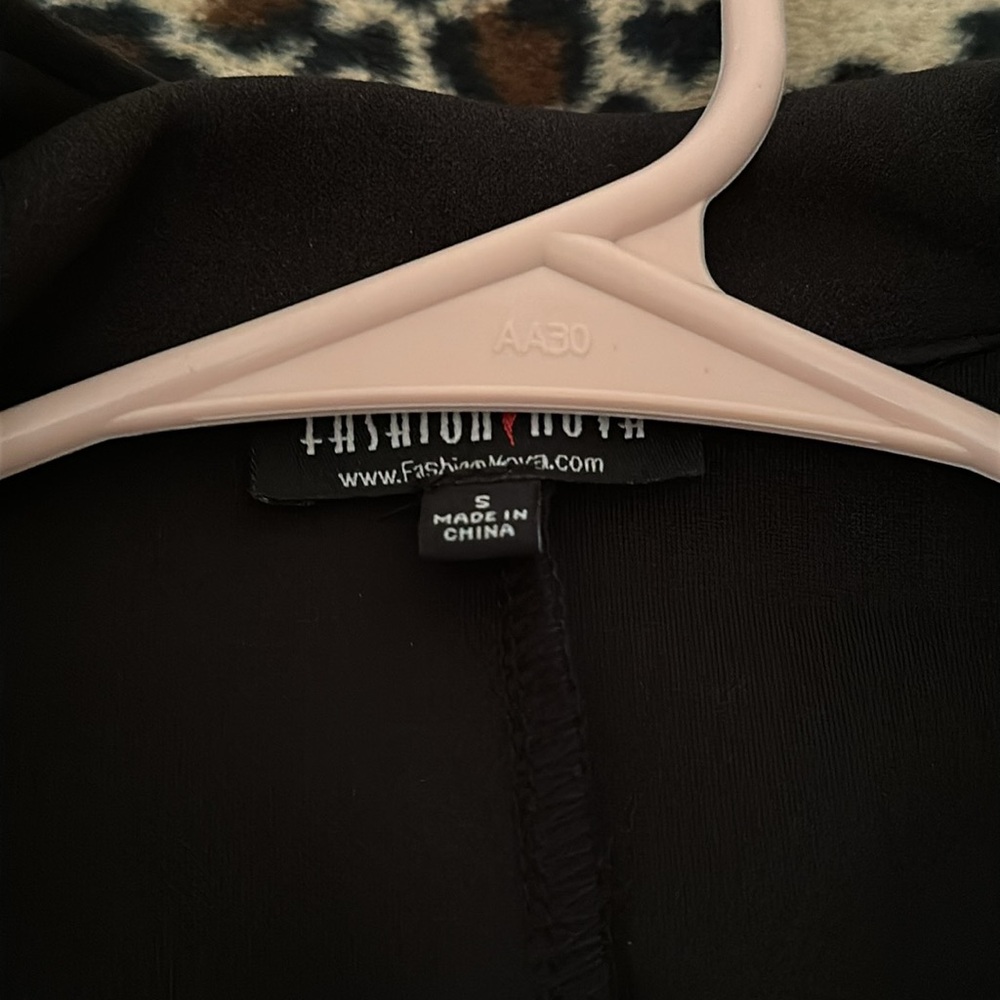 Black Fashion Nova Buckle Trench Coat - Picture 3 of 4